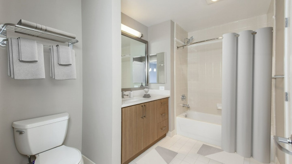 Avalon Towers on the Peninsula | Two Bedroom