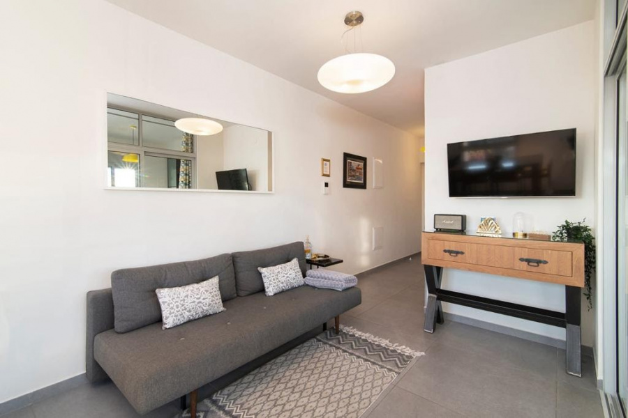 Allenby 36 Apt. 19 | Two Bedroom