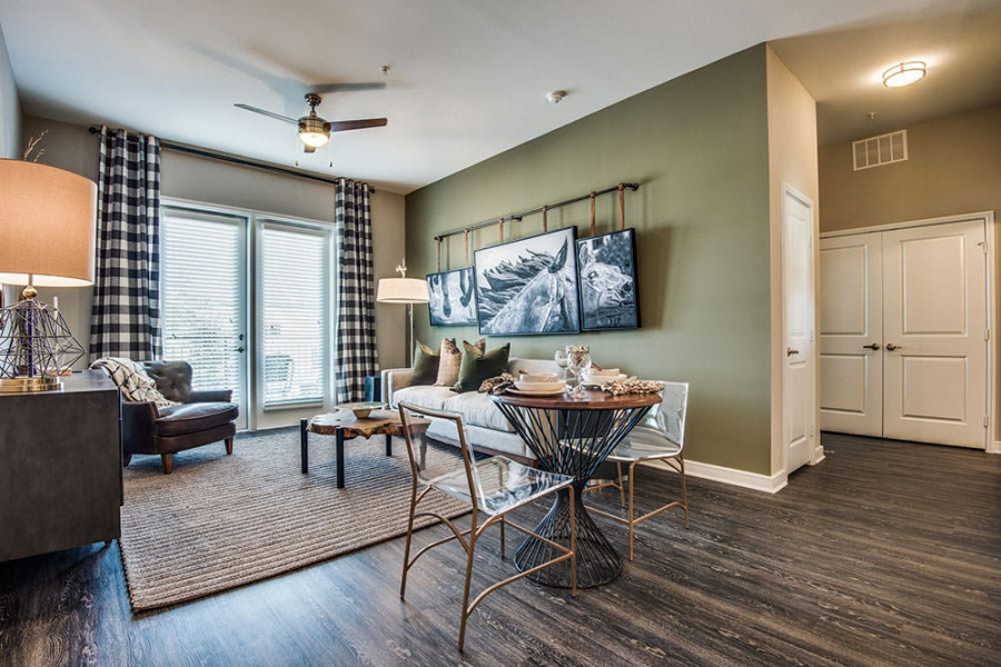 Cortland Las Colinas | One Bedroom