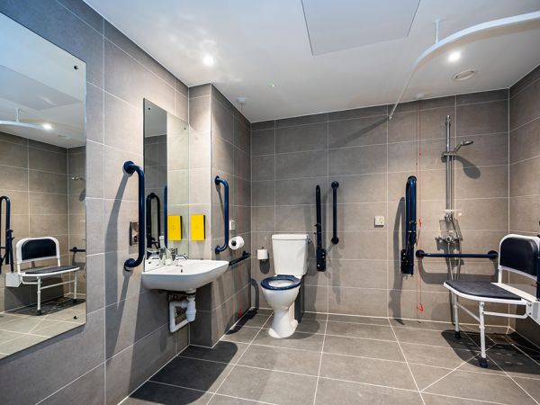 Studio Apartment Sleeps 3 (Accessible)
