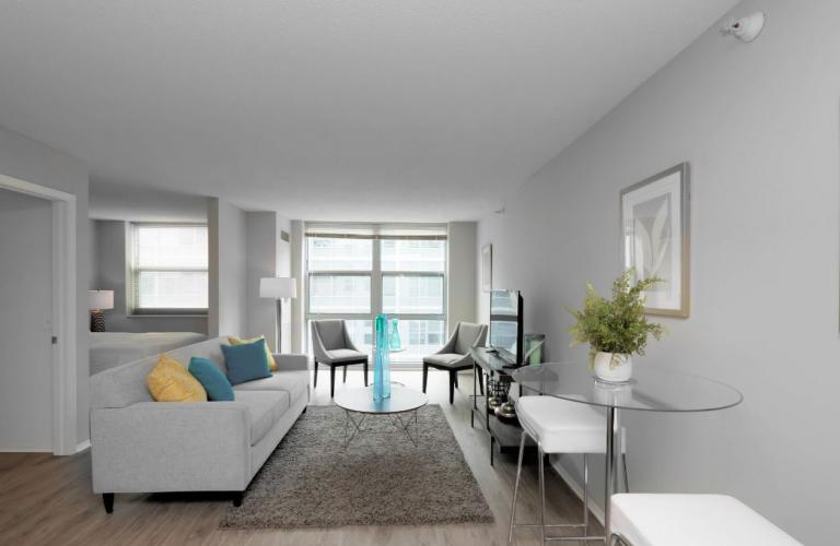180 North Jefferson | One Bedroom