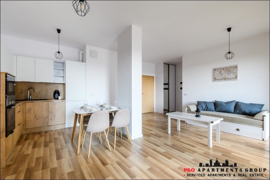 Kolejowa Street | One Bedroom
