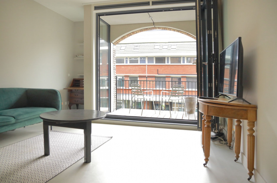Isa | One Bedroom