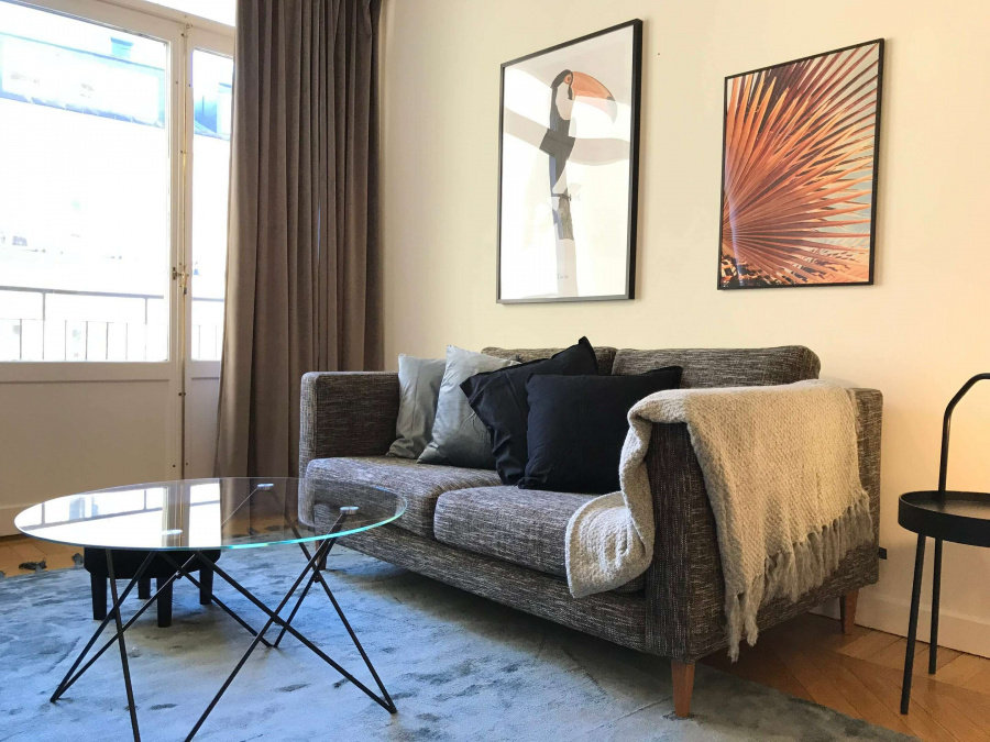 Bjork Apartment | One Bedroom