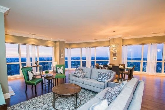 Gatsby | Two Bedroom Plus Den Penthouse Suite