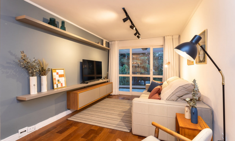 Jesuino Bright Contemporary Apartment | Three Bedroom