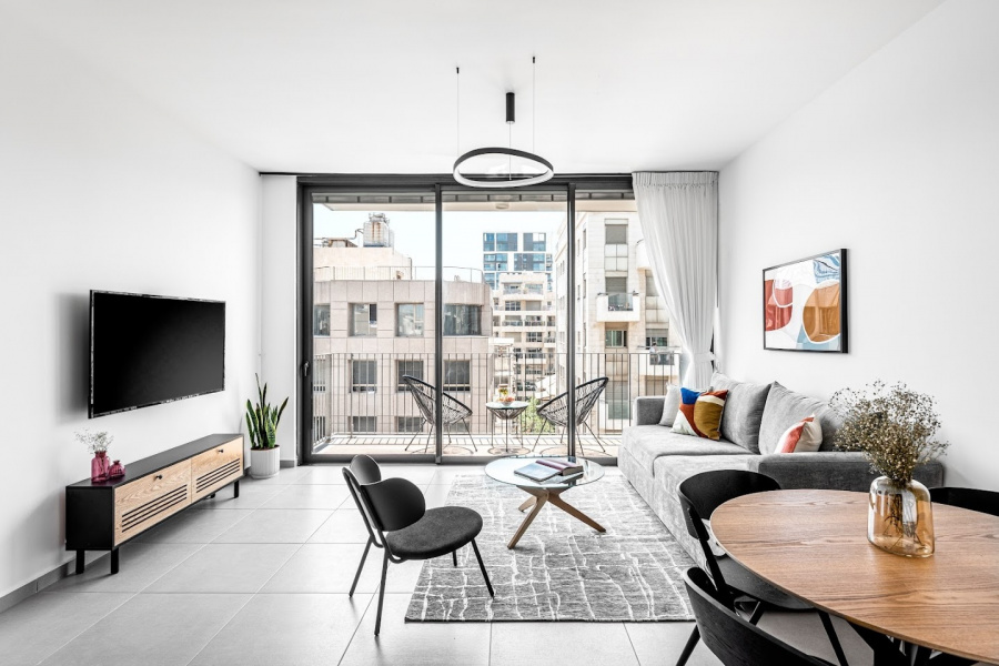 Allenby 15 Apt. 24 | Two Bedroom