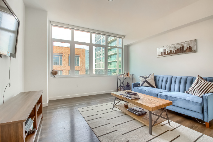 Minimalist 1BR Apt in Union Station