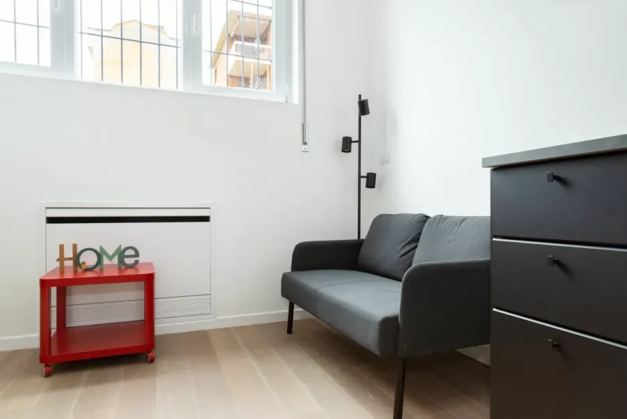 Bright & Classic Apartment in Giambellino | Two Bedroom