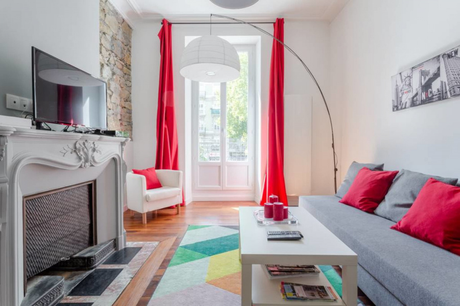 Cours Jean Jaures | One Bedroom