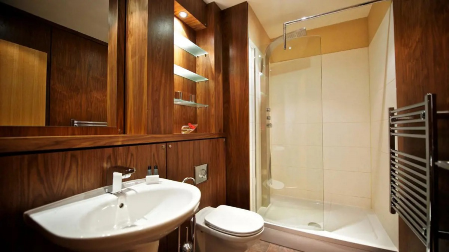 Two Bedroom Apartment (Sleeps 5)