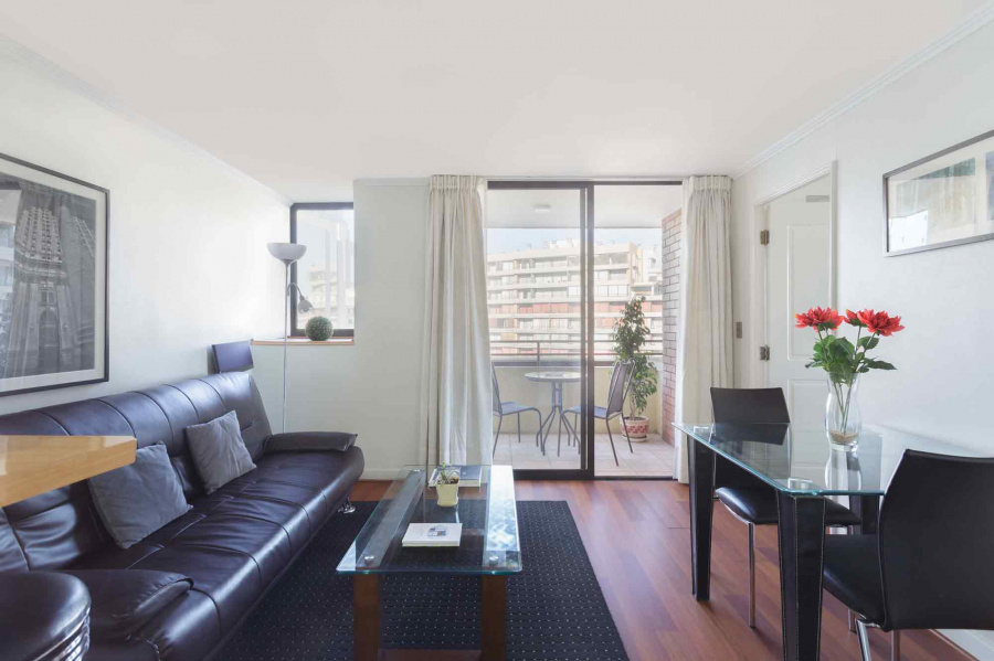 Adelaide Amethyst Deluxe | One Bedroom