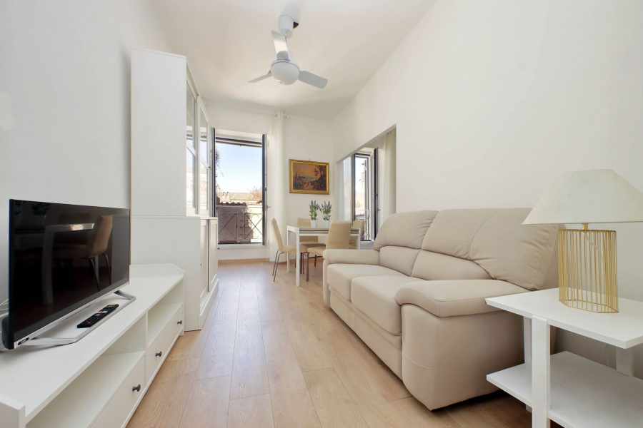 Storica Cellini #335 | Two Bedroom