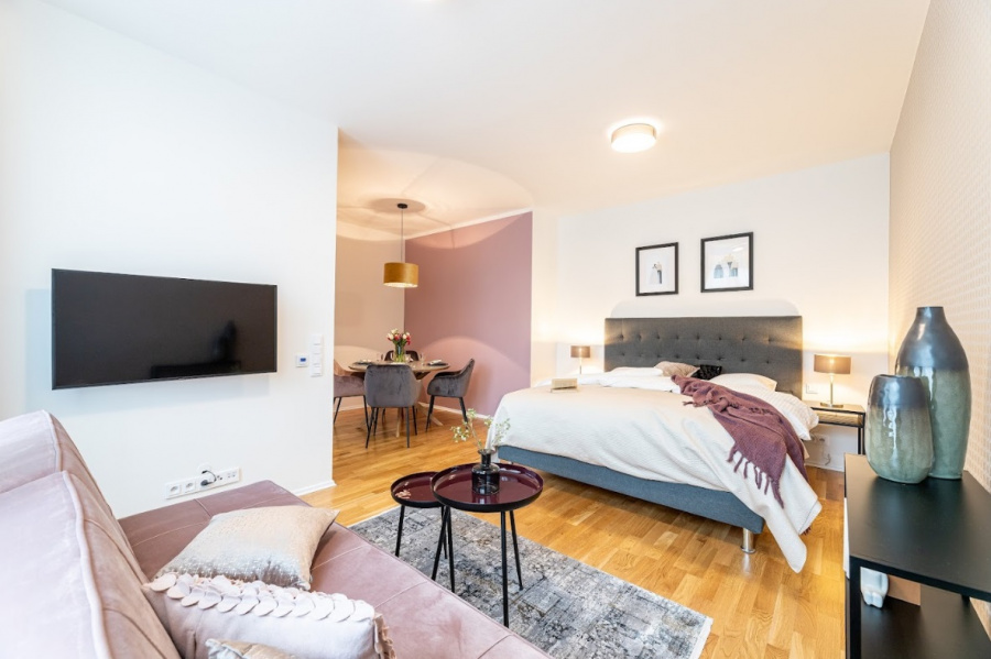 Sophisticated Apt for 2 in Popular Nusle | Studio