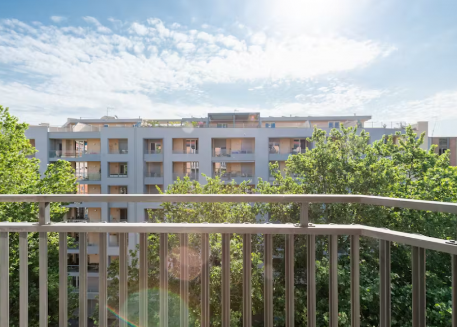 Deluxe Family living with Balcony
