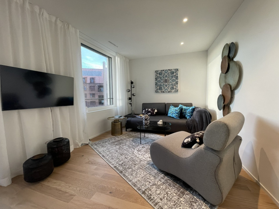 Senior Apartment W/ Amazing View And Balcony |  One Bedroom