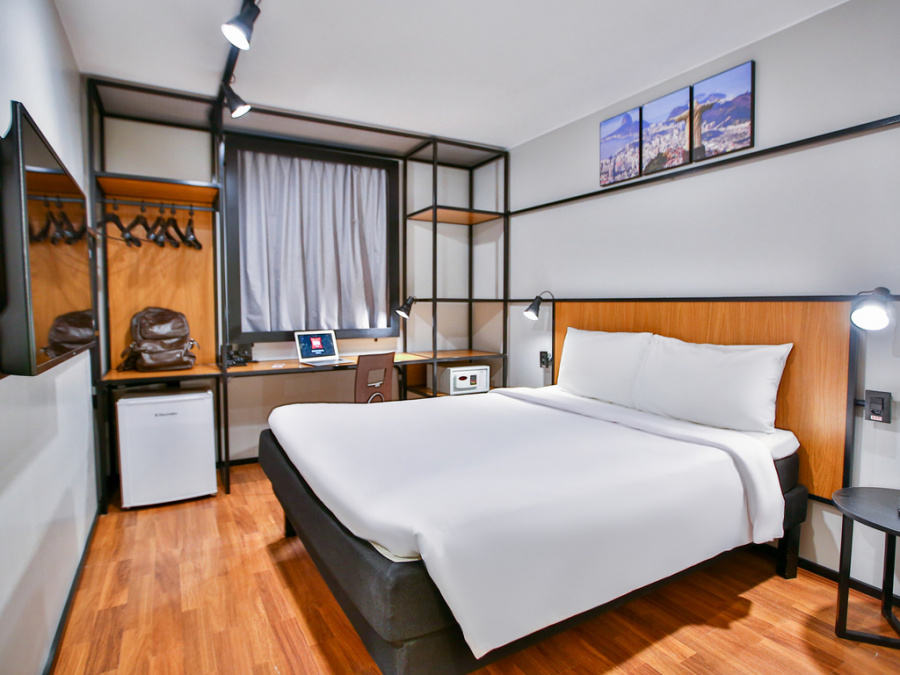ibis Copacabana Posto 2 | Standard Apartment