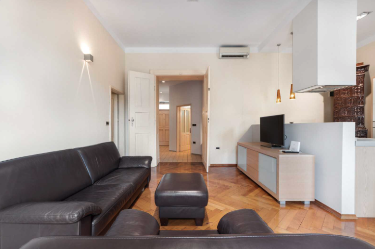 Rog II Apartment With Shared Courtyard | Two Bedroom