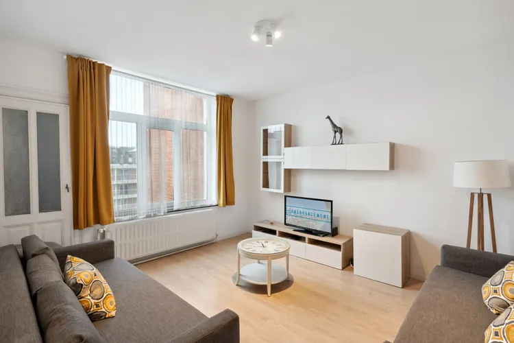 Charming Apartment in Etterbeek, Brussels - Ref 345000 | Two Bedroom