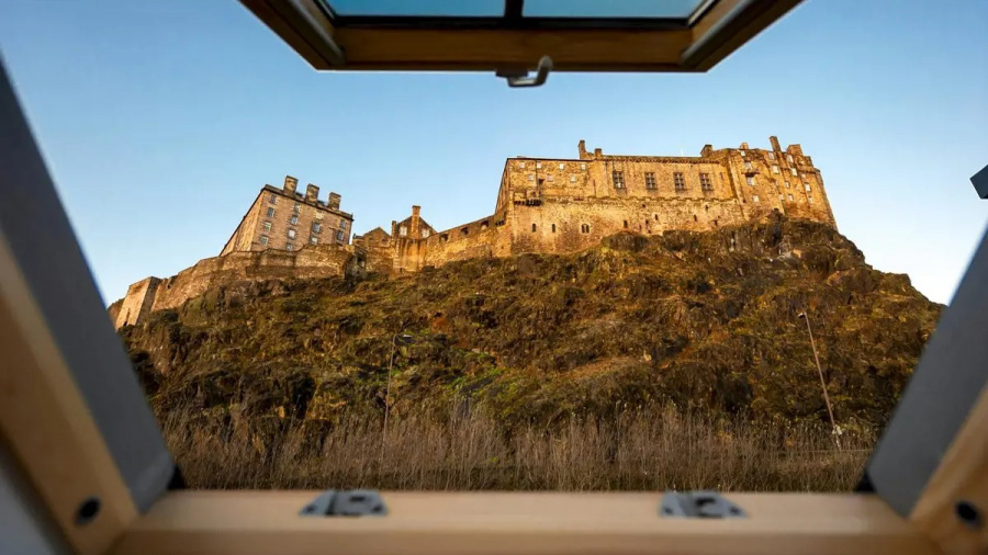 One-Bedroom Apartment (Castle View)