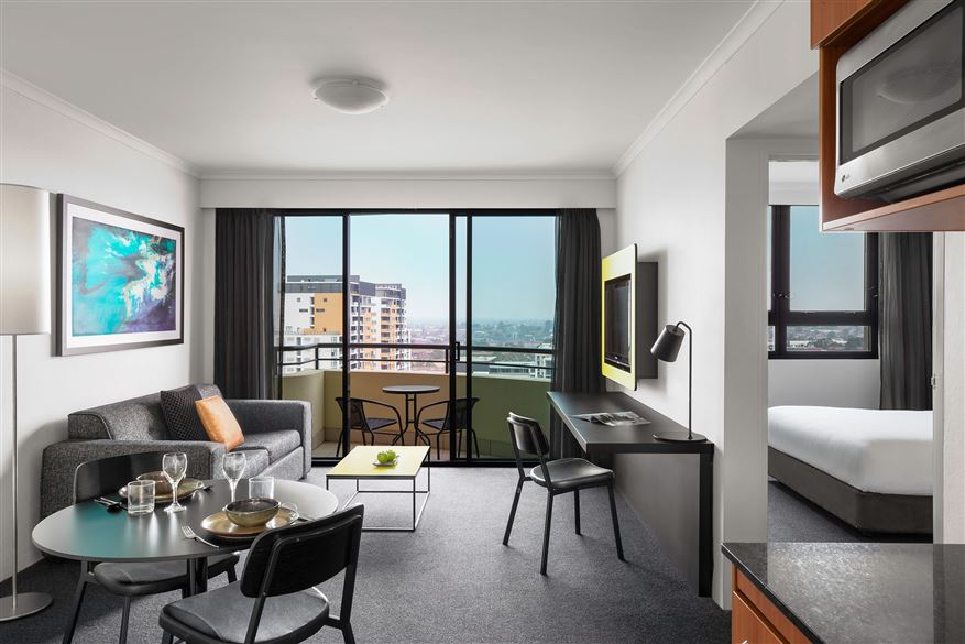 ONE BEDROOM APARTMENT
