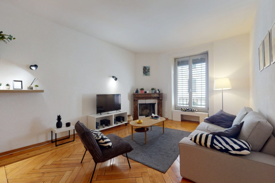 Nice Apt in Les Pâquis near the Famous Jet D'eau | One Bedroom