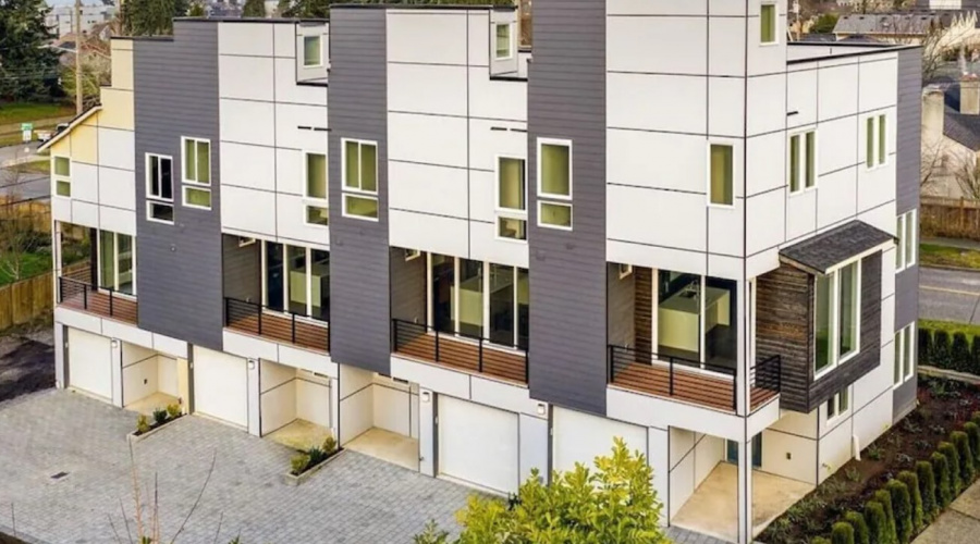 Private Townhome – Gatewood neighborhood in Seattle | Three Bedroom