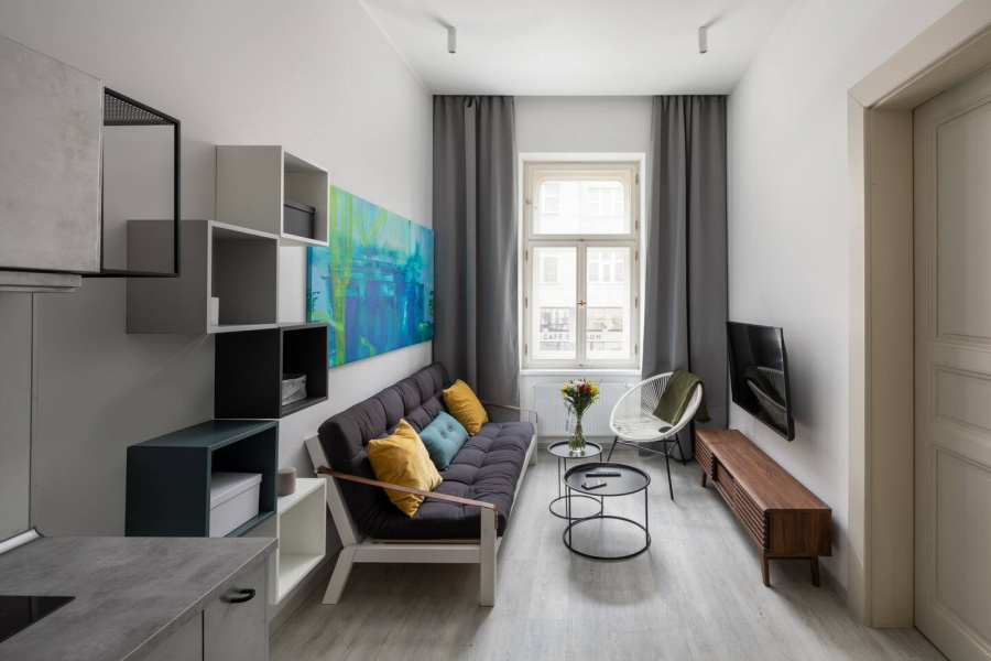 Sokolska Apartment C