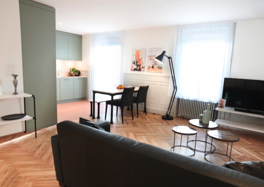 Warm, cozy & Central Apartment | One Bedroom