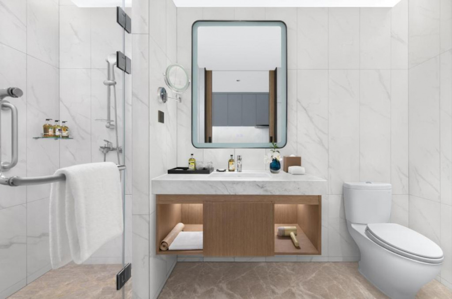 Studio Executive Twin