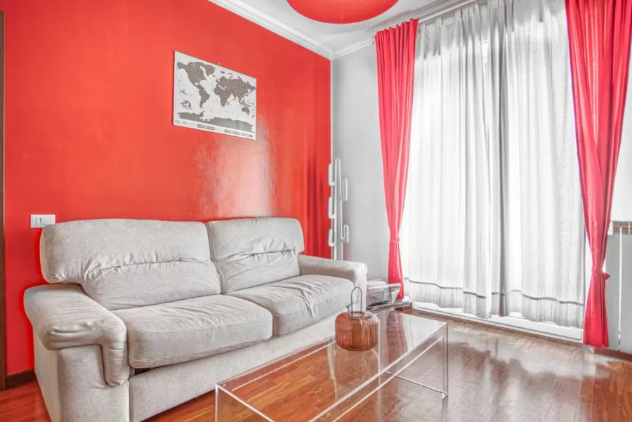 Lovely flat w/ balcony | One Bedroom