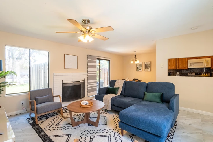 2419 Loma Vista Ln | Four Bedroom