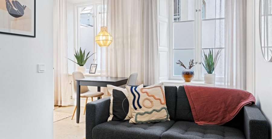 Bay | One Bedroom