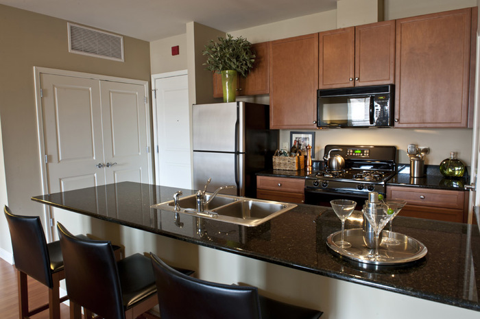 Aloft at Glen Tower- Two Bedroom Glenview, IL