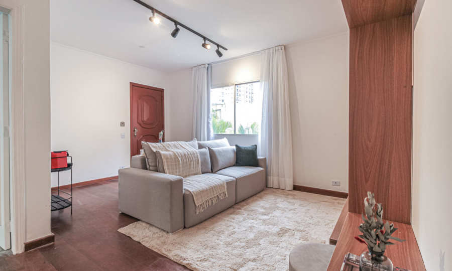 Charming Apt at R. Aleixo Garcia |Three Bedroom