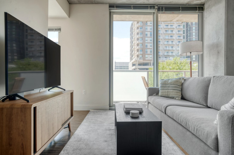 Eviva on Cherokee - 190 | One Bedroom